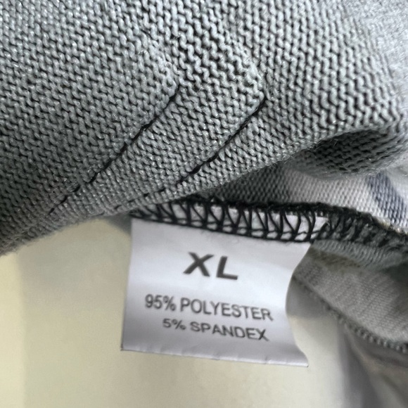 Camo Pocketed Button Cardigan - Picture 2 of 4